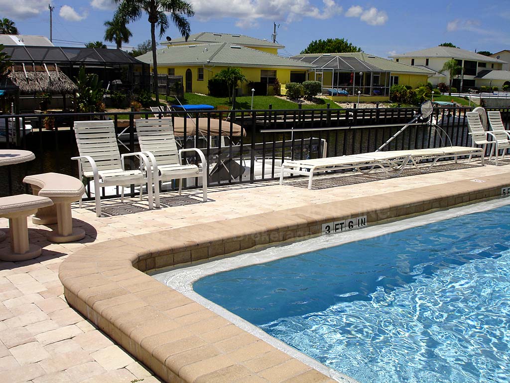 Palm Grove Gardens Community Pool